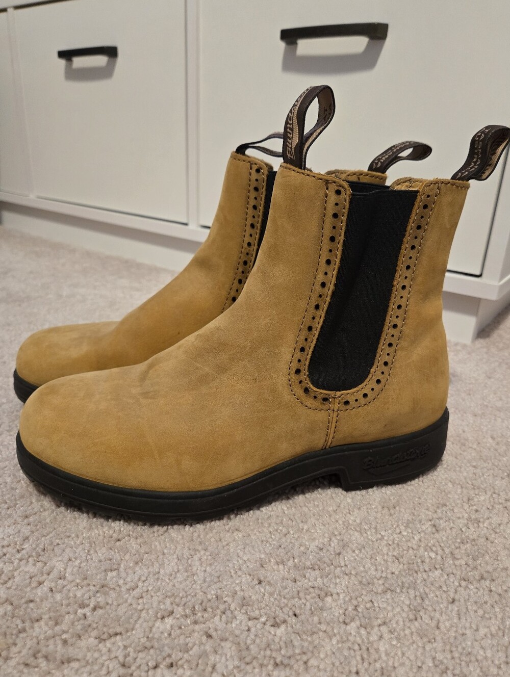 Blundstone Yellow Tan Chelsea Ankle Boots